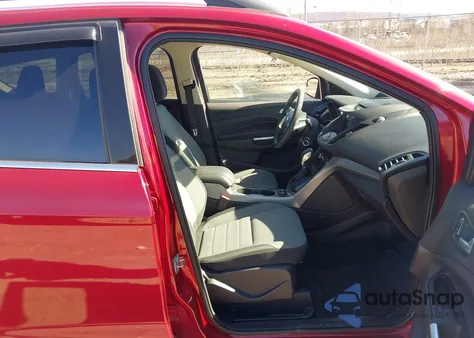 2016 Ford Escape Se z USA, uszkodzony, nr VIN 1FMCU9G95GUC38337